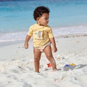 Lässig T-shirt korte mouwen Rashguard Surfboards girl Vanilla 13-18 month maat 86
