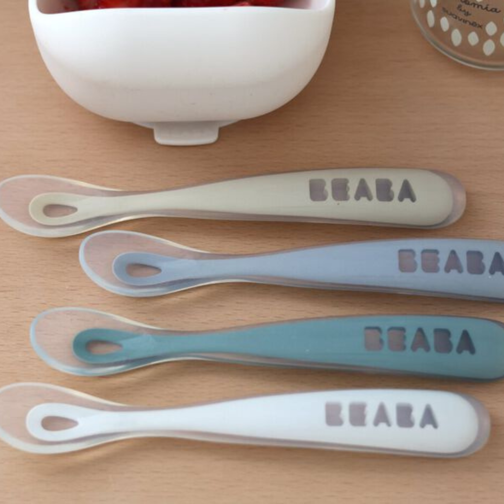 Béaba Set van 4 siliconenlepels Pebble / Sky blue / Baltic Blue / Clay