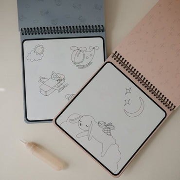 Mushie Herbruikbaar Waterverfboek Voertuigen Blauw
