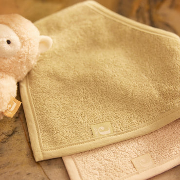 Jollein Bandana Slab Soft Matcha / Sand – 2 Stuks