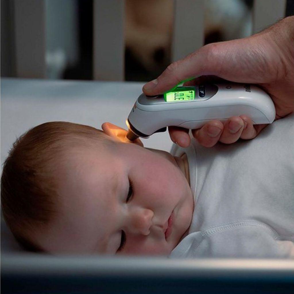 Braun Infrarood koortsthermometer ThermoScan 7+ met Age Precision