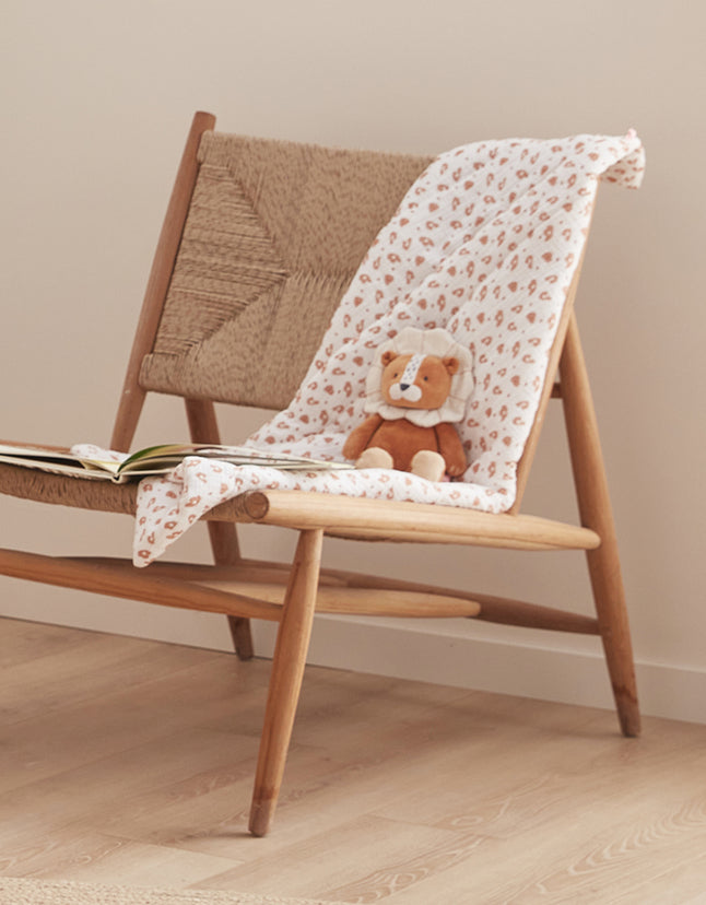 Noukie's Deken voor wieg of park Babou & Kendi luipaardprint