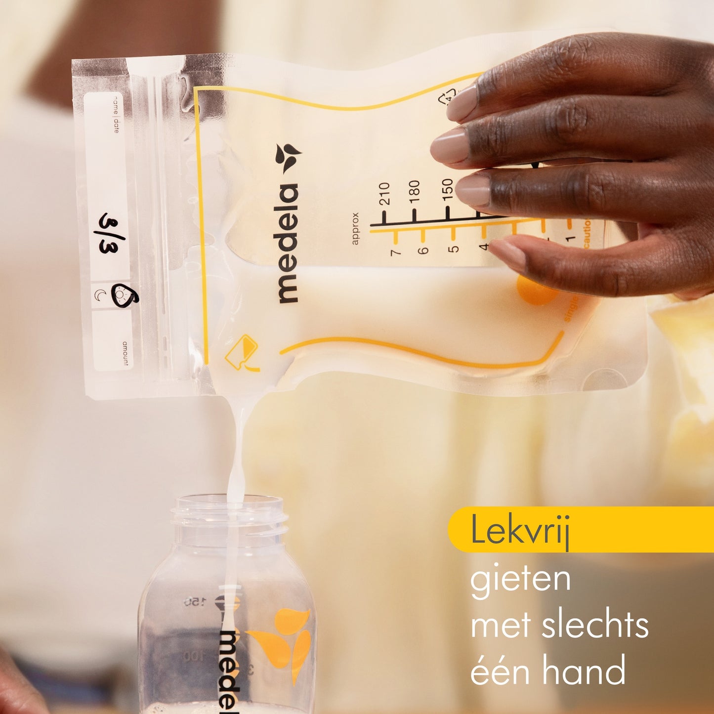 Medela Sachets de conservation pour lait maternel avec bec verseur 210 ml - 25 pièces
