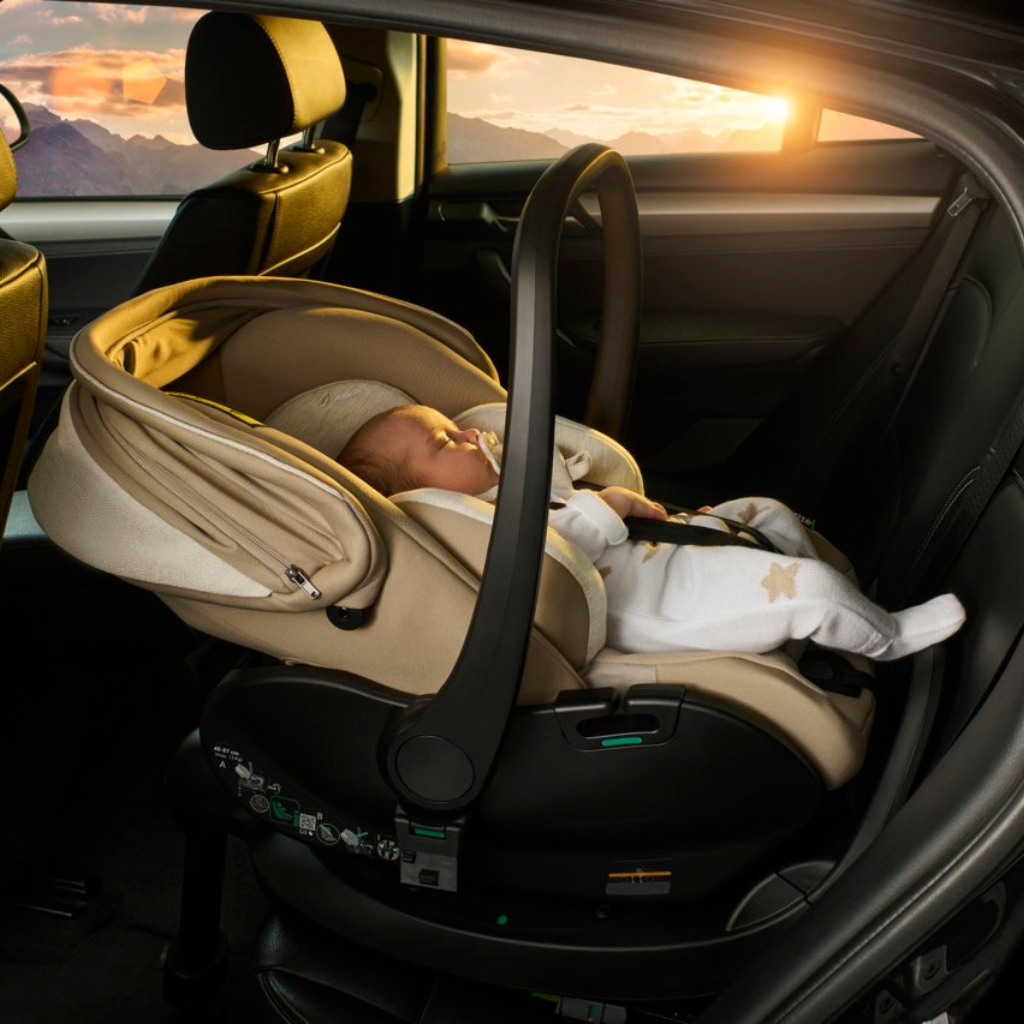 Chicco Autostoel First Seat Recline i-Size Groep 0+ Amber Glow