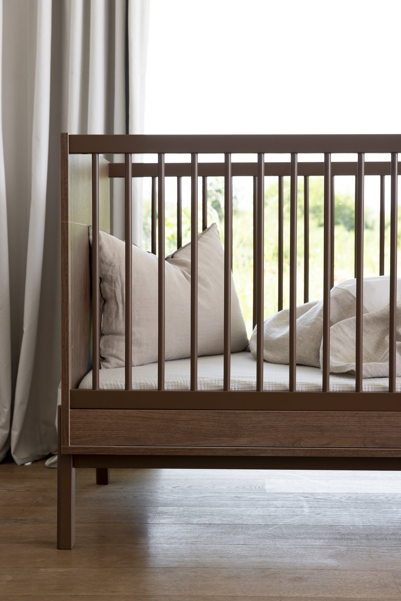 Quax Chambre de bébé 2 pièces (lit L 140 x Lg 70 cm + commode avec rallonge) Ashi Chestnut