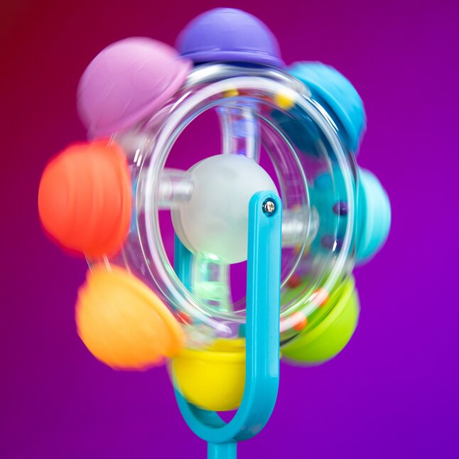 Sassy Jouet d'activité Light Up Rainbow