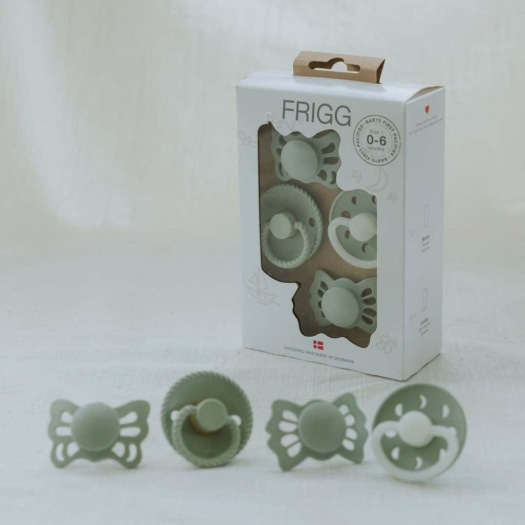 FRIGG Fopspeen 0 - 6 maanden Baby’s First pacifier - Moonlight Sailing Sage - 4 stuks