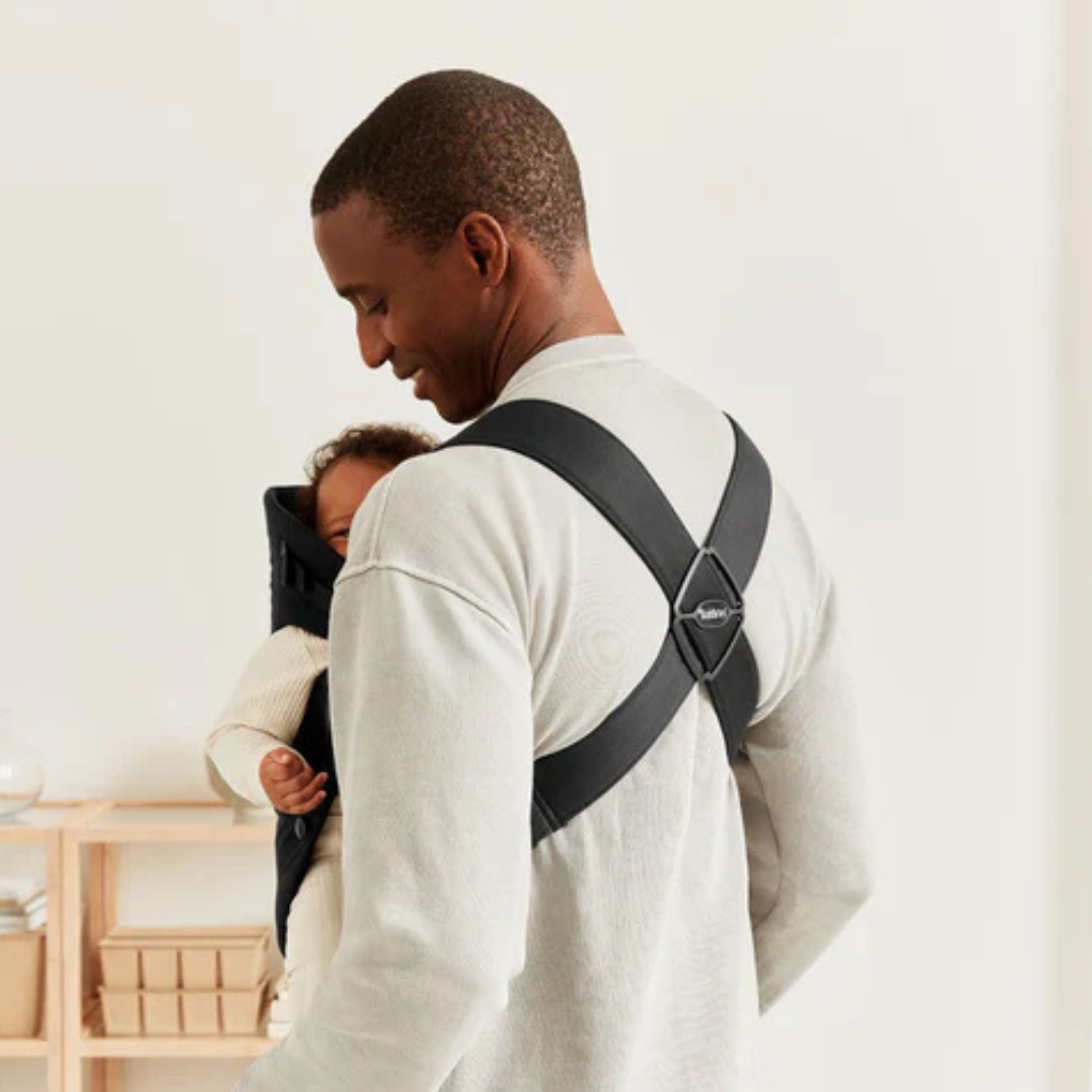 BabyBjörn Porte-bébé ventral Mini 3D Mesh  noir