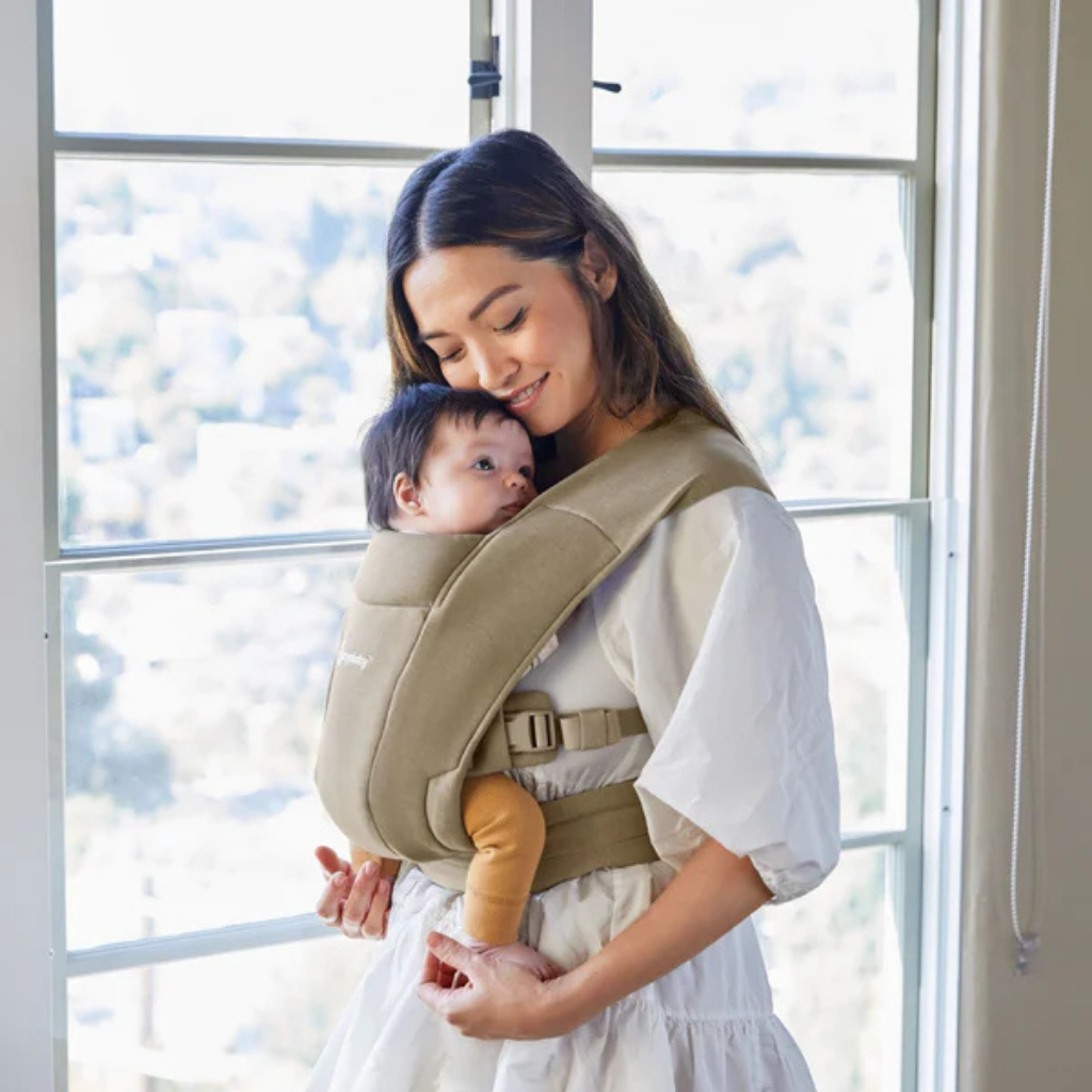 ERGObaby Buikdrager Embrace Soft Olive