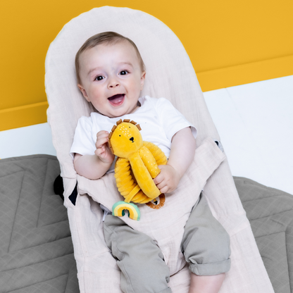 Trixie Baby Grijpbal Mr. Lion geel