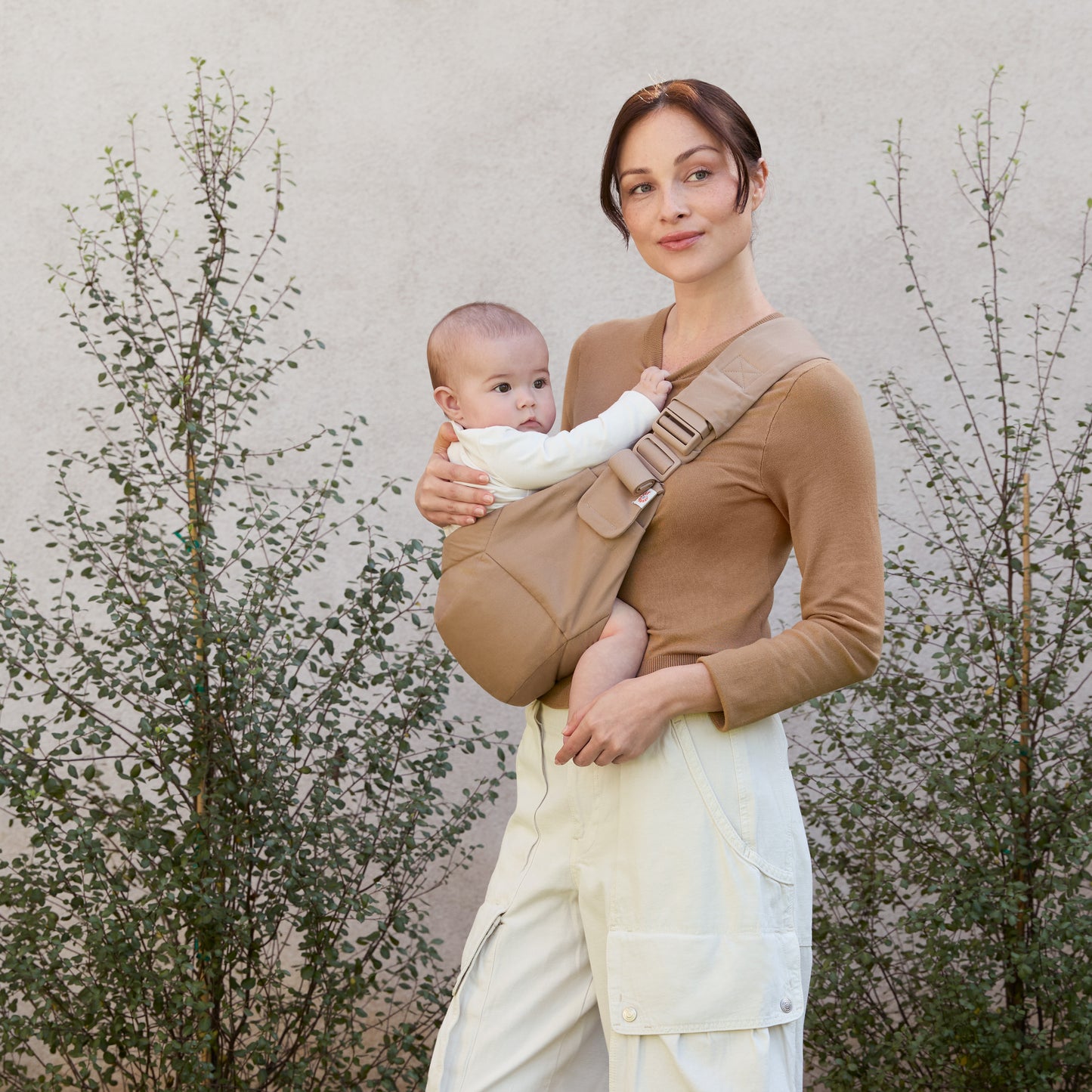 Ergobaby Porte-bébé Upsie Sling Camel