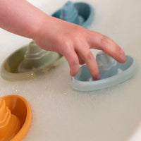 bootjes in water