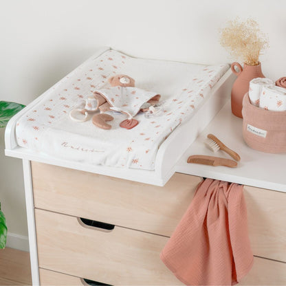 Noukie's Aankleedkussenhoes Vintage Flowers Wit