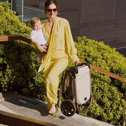 Chicco Poussette Bellagio 2 avec adaptateurs Caramel