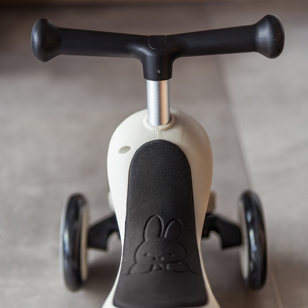 Scoot and Ride Loopfiets Highwaykick Miffy Beige