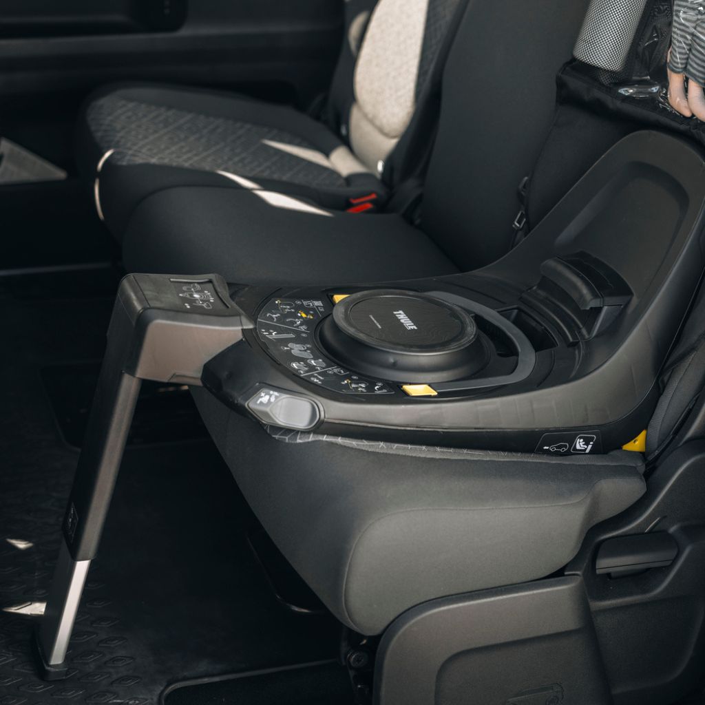 Thule Base Isofix Alfi Connect Black 