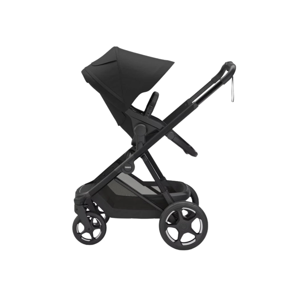 Thule Kinderwagen Charm + Draagmand Black