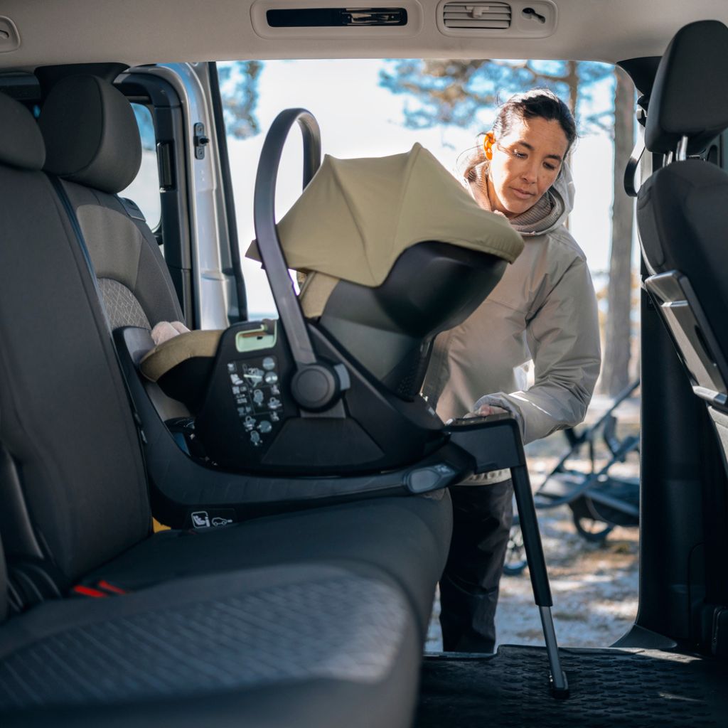 Thule Draagbare Autostoel Maple Connect Groep 0+ Faded Khaki