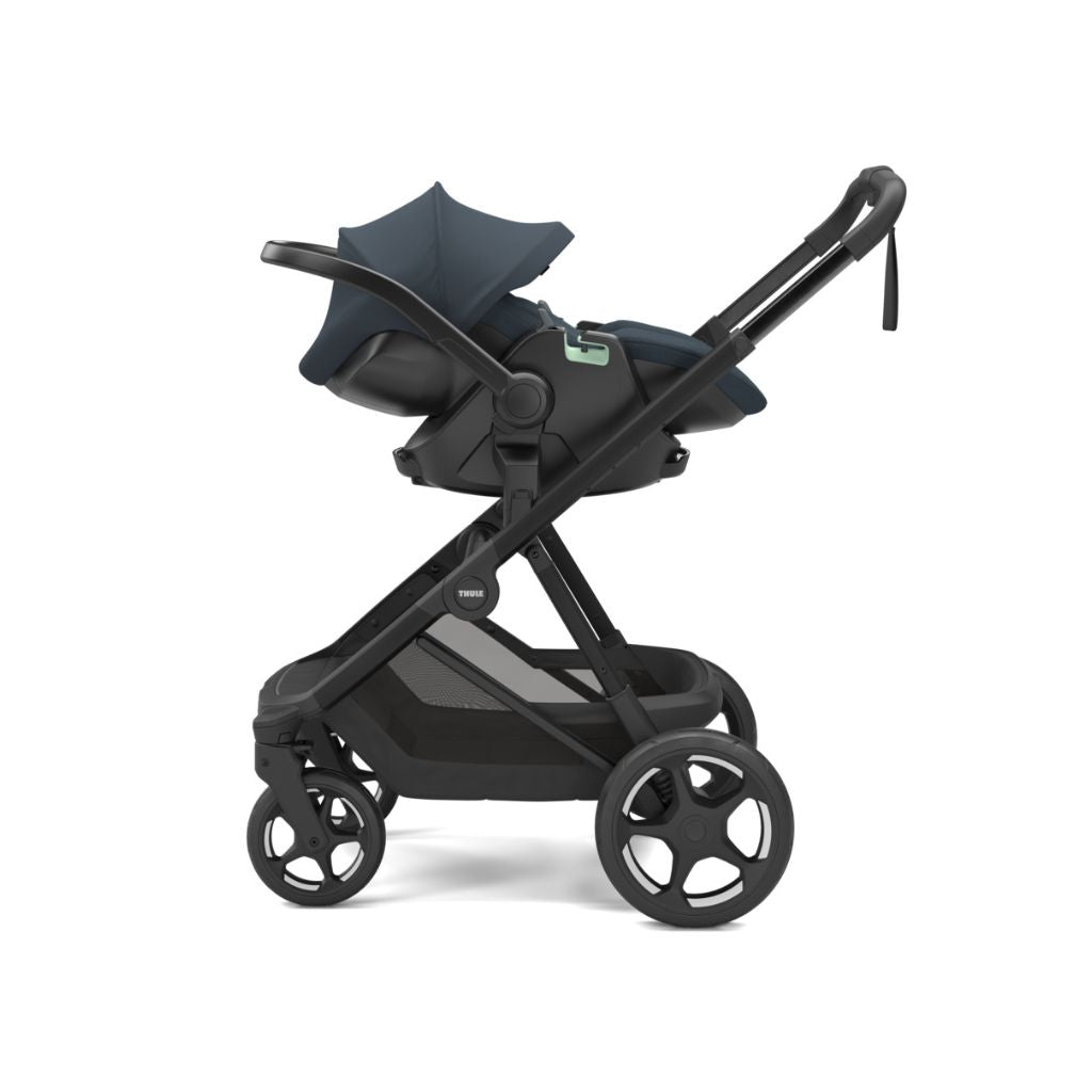 Thule Pousette 3 en 1 Charm Darkest Blue + Nacelle Darkest Blue + Siège-auto Groupe 0+ Maple Darkest Blue + Adaptateur pour siège-auto