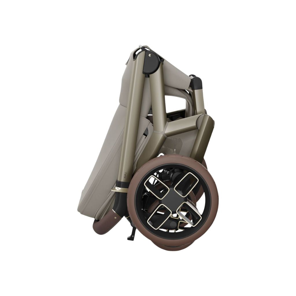 Maxi-Cosi Poussette 3 en 1 Fame Sapphire Sand + Nacelle Sapphire Sand + Siège-auto portable Groupe 0+ Pebble 360 Pro2 Twillic Truffle + Base FamilyFix 360 Pro