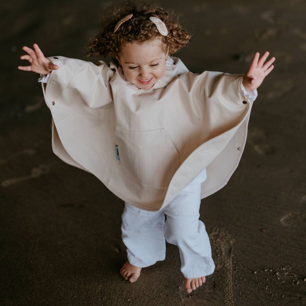 AeroMoov Regen Poncho Chevron Cream
