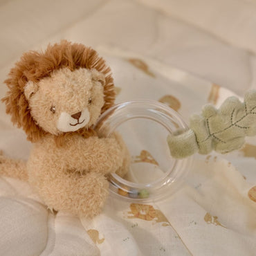 Little Dutch Ring Rammelaar Safari Friends Leeuw Beige