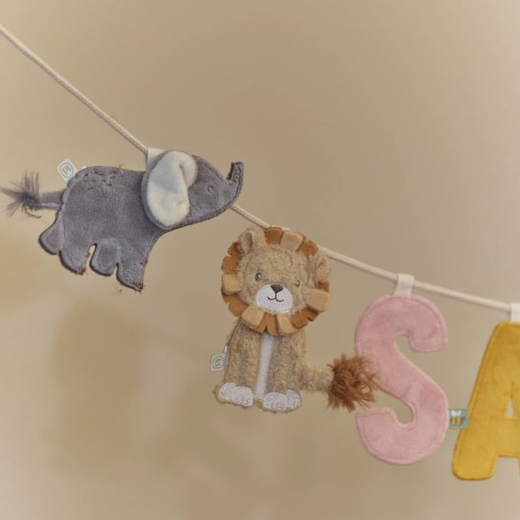 Little Dutch Slinger Element Safari Friends Leeuw Beige