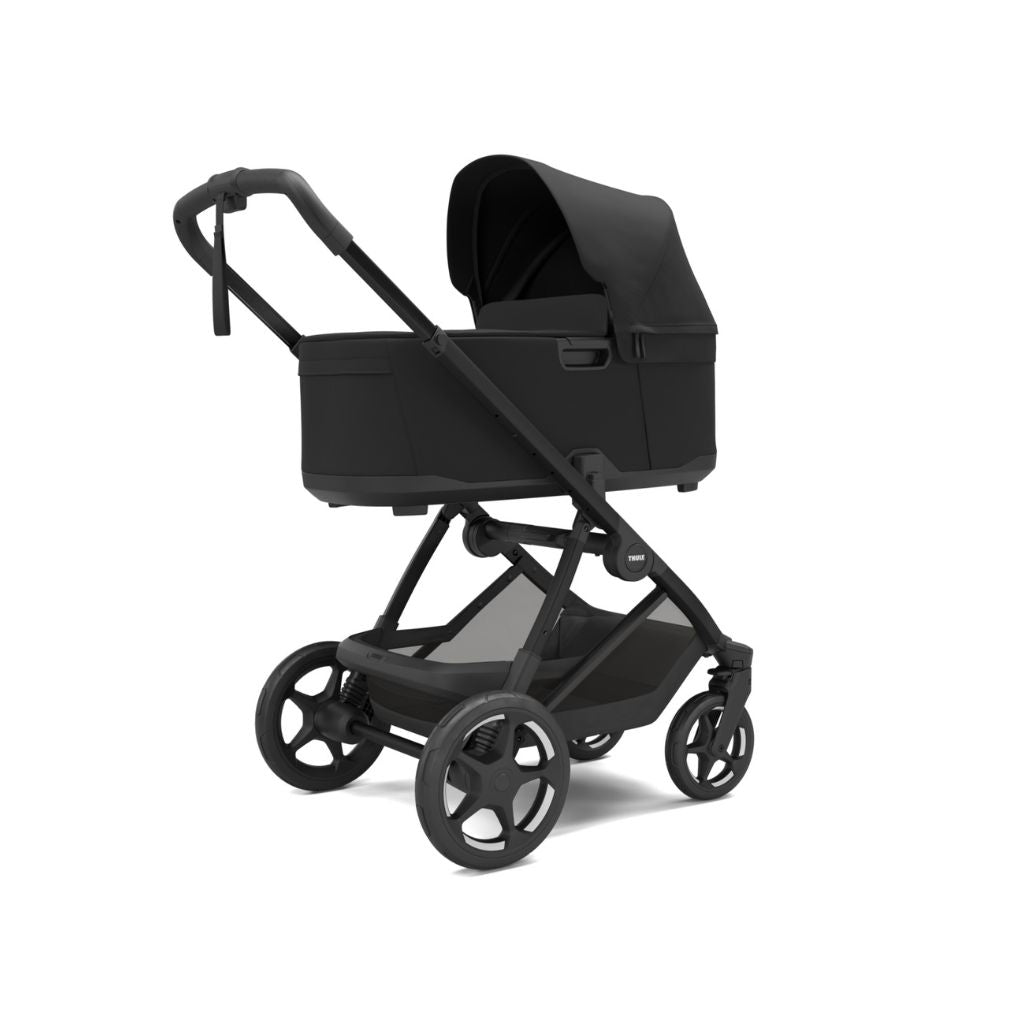 Thule Pousette 3 en 1 Charm Black + Nacelle Black + Siège-auto Groupe 0+ Maple Black + Adaptateur pour siège-auto