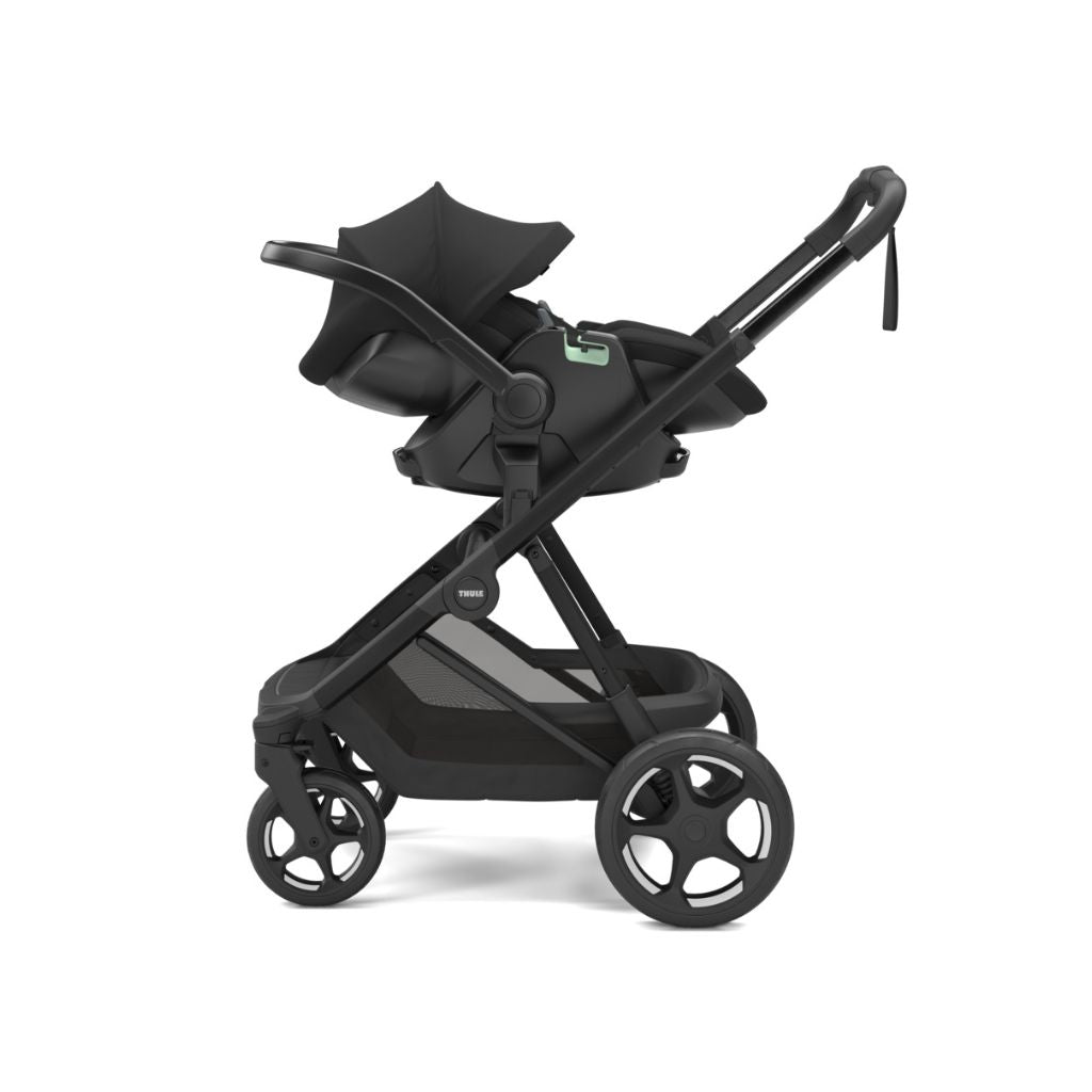 Thule Pousette 3 en 1 Charm Black + Nacelle Black + Siège-auto Groupe 0+ Maple Black + Adaptateur pour siège-auto