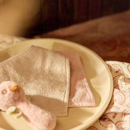 Jollein Bandana Slab Silk Rose / Sand – 2 Stuks