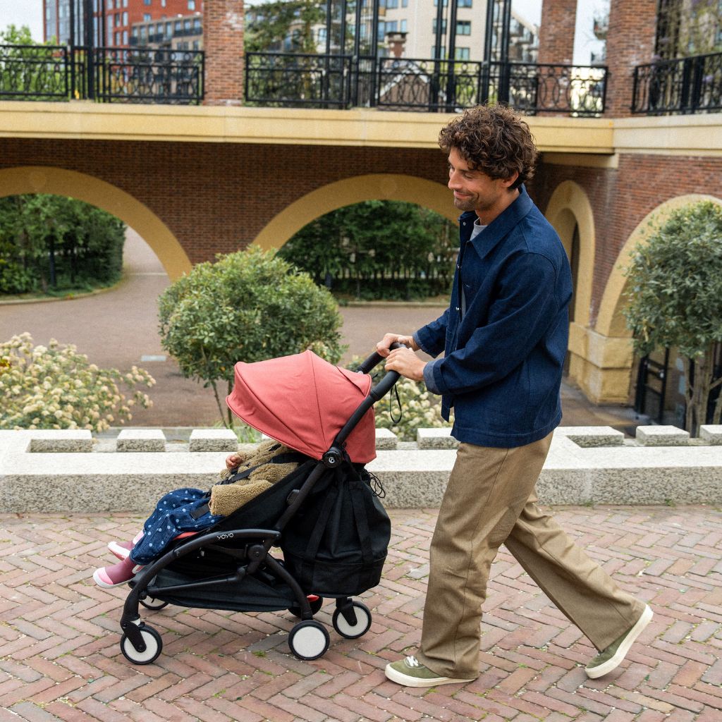 Stokke® Buggy YOYO⁵ Black + Color Pack Berry