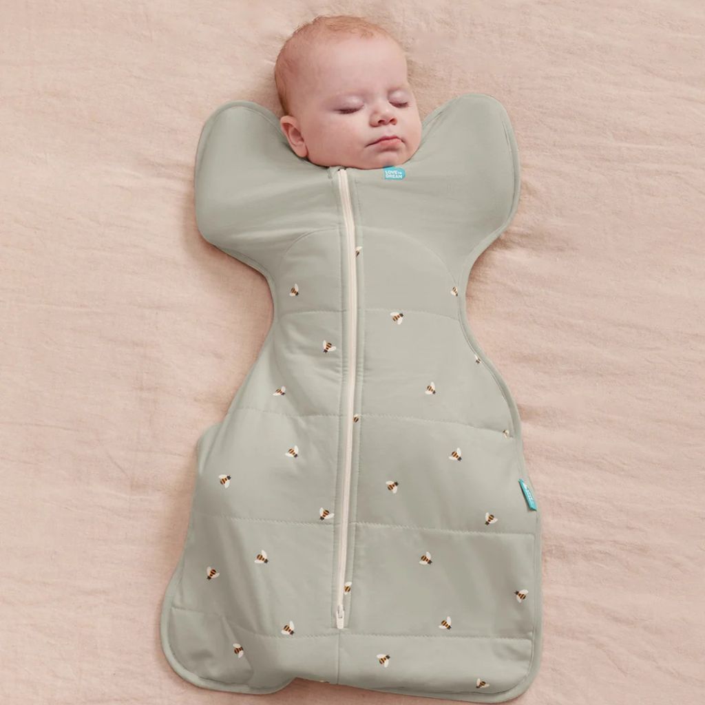 Love to Dream Inbakerzak / Slaapzak Swaddle Up™ Quilted TOG 2,5 Olive Bees 57 cm