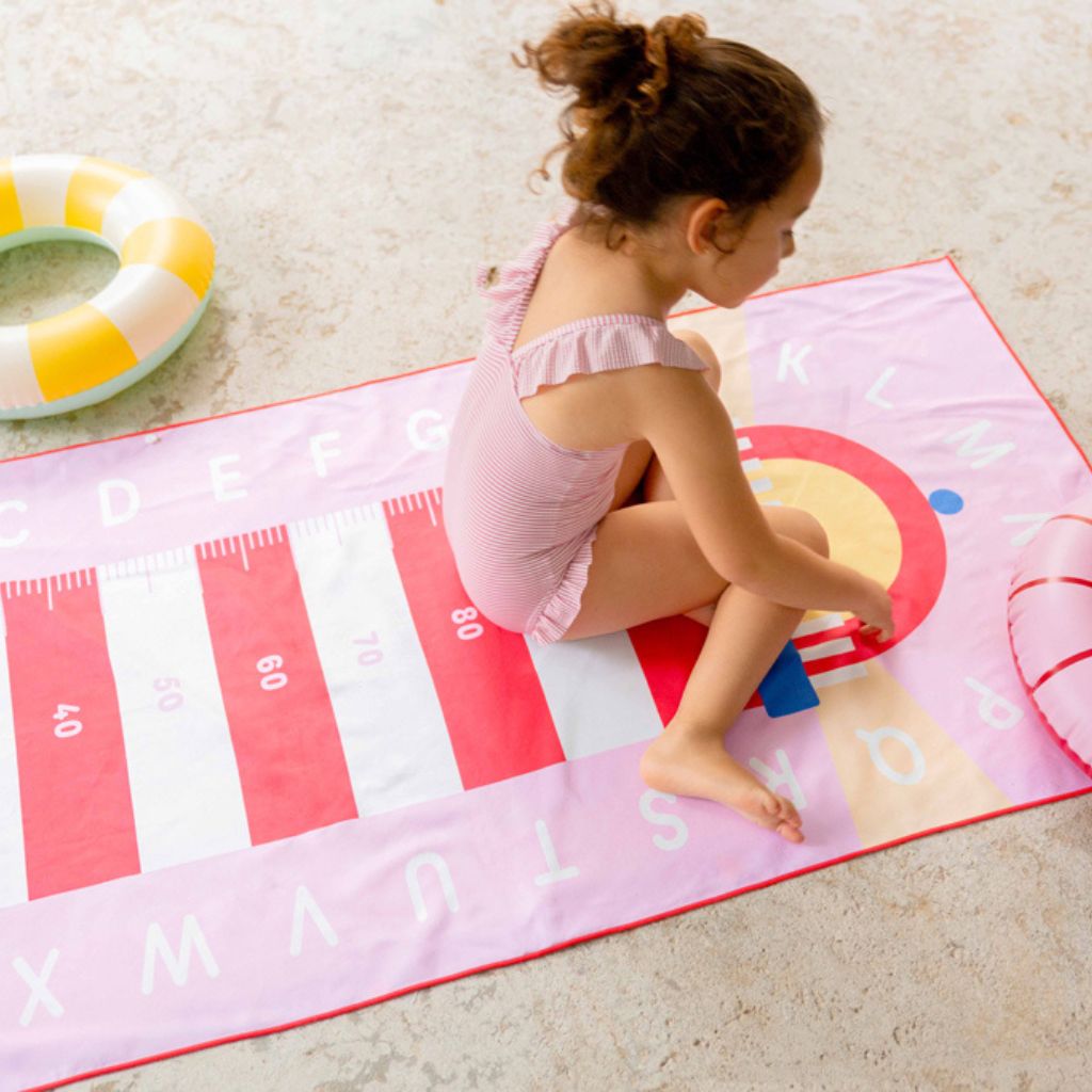 Quut Handdoek Lighthouse 70 x 140 cm Cherry