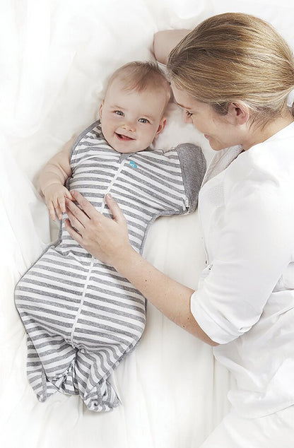 Love to Dream Sac d'emmaillotage / Sac de couchage Swaddle Up Original Stripe TOG 1,0 Grey 70 cm