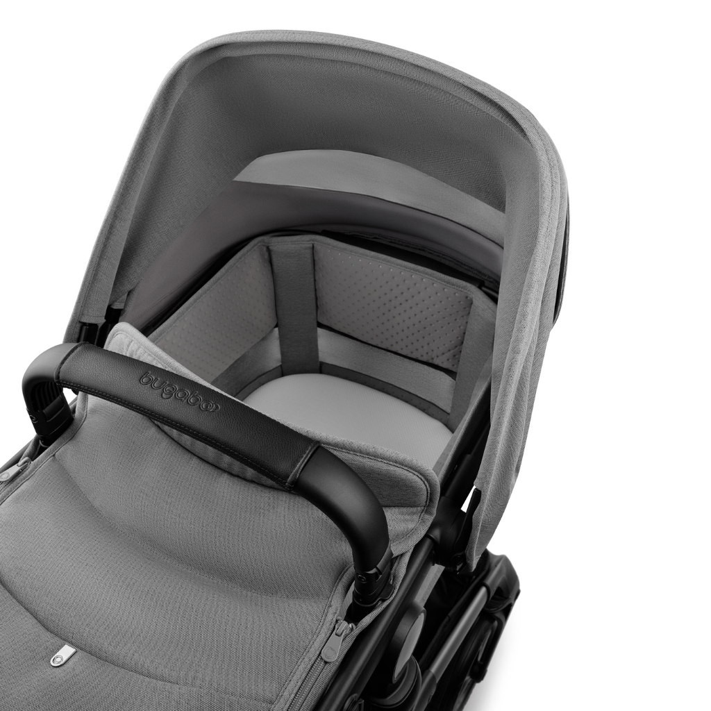Bugaboo Kinderwagen Fox 5 Renew met draagmand Graphite / Moon Grey