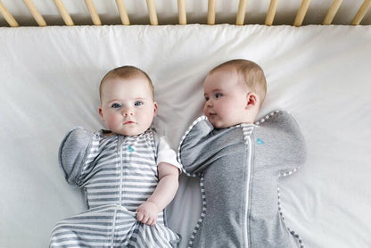 Love to Dream Sac d'emmaillotage / Sac de couchage Swaddle Up Original Stripe TOG 1,0 Grey 70 cm