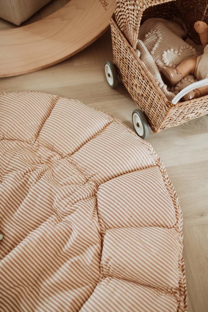 Play and Go Coco Stripes brown organic babymat 130 cm