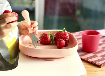 Béaba Assiette plate silicone avec ventouse rose