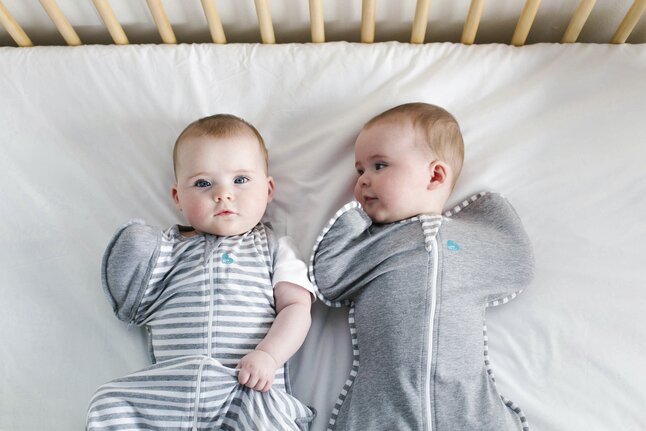 Love to Dream Sac d'emmaillotage / Sac de couchage Swaddle Up Original TOG 1,0 Grey 60 cm