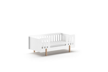 Jaxx Peuterbed Smile L 140 x B 70 cm wit