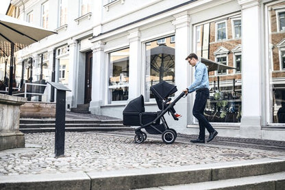Thule 3-in-1 Wandelwagen Sleek Midnight Black